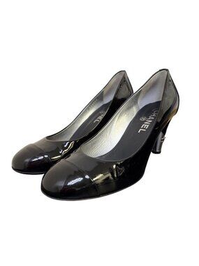 Chanel Black Patent Leather Heels Size 7.5/38